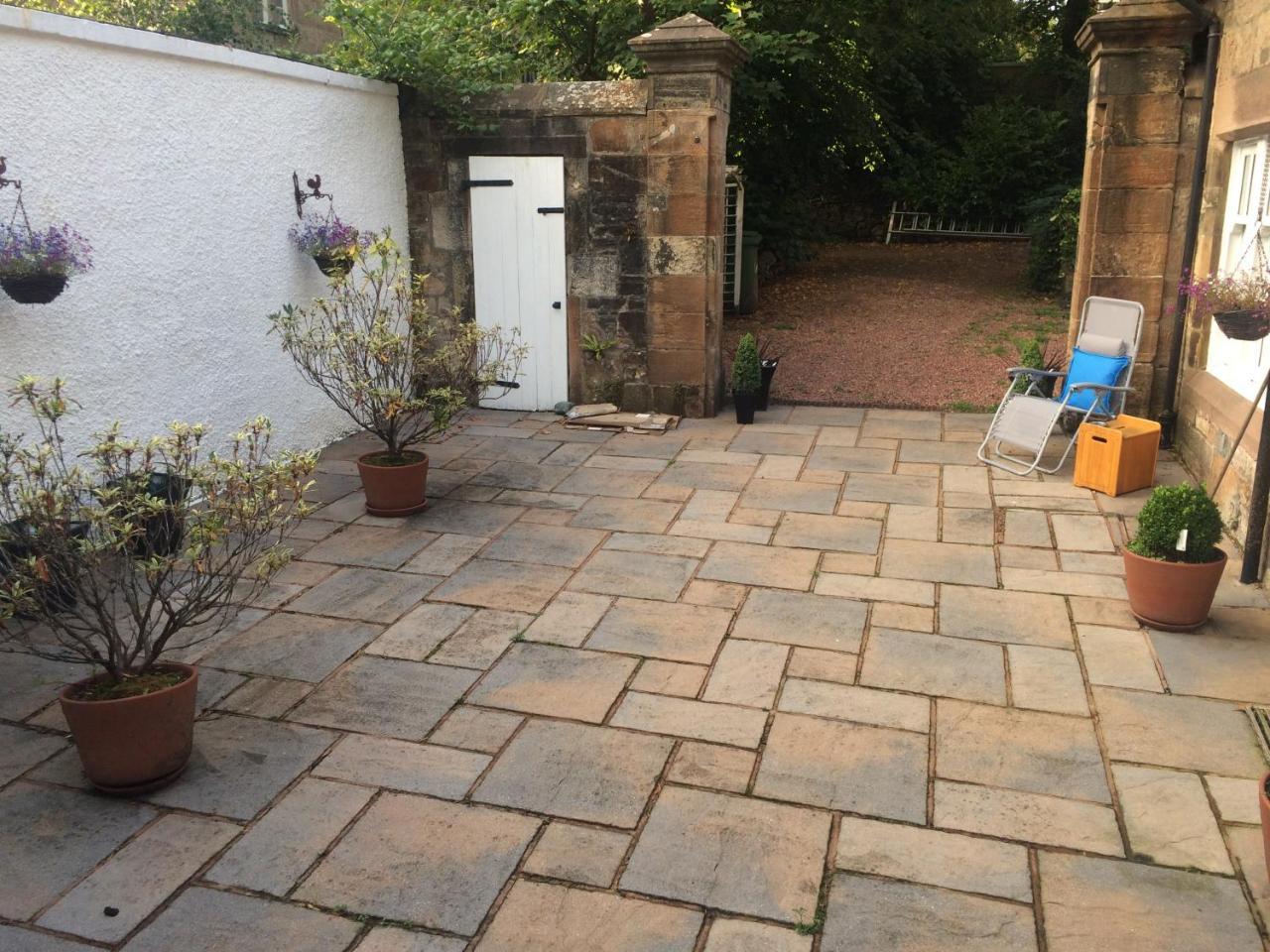 Newhall Glasgow Dış mekan fotoğraf